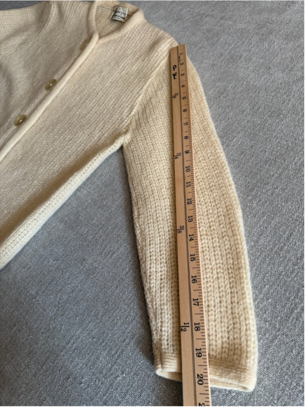 Vintage kenwyn mid century wool mohair button up crochet cream cardigan sweater - Picture 7 of 8